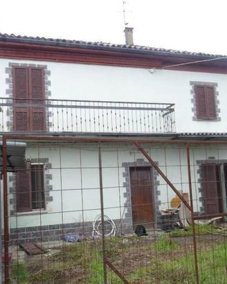 Immobile in asta di 78 m² con 3 locali e box auto 
