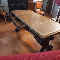 scrivania antica in legno