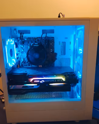 Pc da gaming bianco e nero