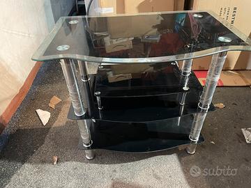 Tavolo porta oggetti in vetro