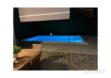 Villa di 520 m² con 4 locali e box auto doppio a R