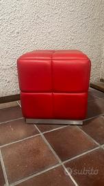 Puff di design rosso
