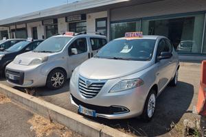 Lancia Ypsilon 0.9 TwinAir 85 CV 5 porte Metano Ec