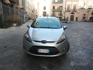 Ford Fiesta 1200 Benzina GPL anno 2009 