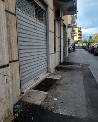 Locale commerciale C1 di 70 mq