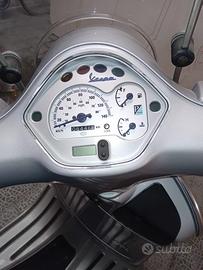Piaggio Vespa 200 L - 2004