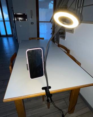 Ring light