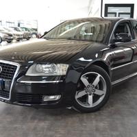 AUDI A8 L 3.0TDI V6 Quattro Navi/Xenon/NoSuperBOLL