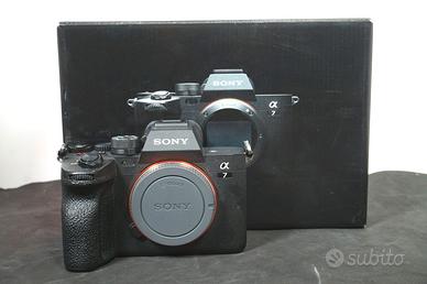 sony a7 4 usata