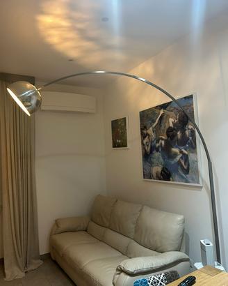 Lampada da terra Arco di Flos