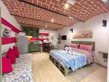 CASA SEMINDIPENDENTE A CASTELLO DI ANNONE