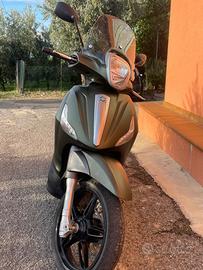 Piaggio Beverly 350