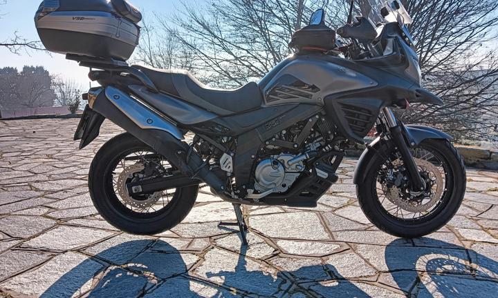 Suzuki V Strom DL 650 - 2015