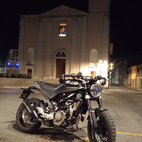 Husqvarna svartpilen 125