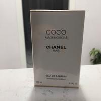 Coco Chanel MADAMOSEILLE 