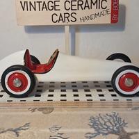 automibilina in ceramica fatta a mano