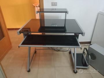scrivania ,porta PC in vetro