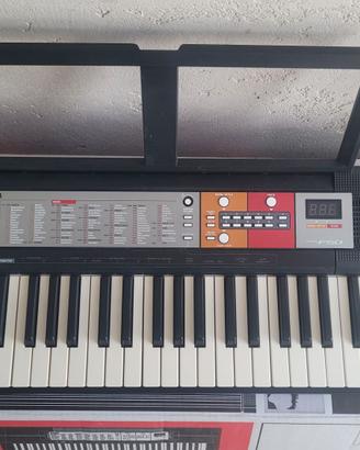 Tastiera Yamaha PSR F50