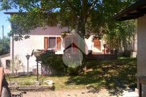 CASA DI CORTE A GUALDO TADINO