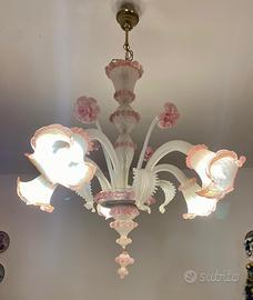 Splendido lampadario di Murano rosa vetro opalino