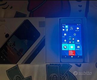 Microsoft lumia 650 cellulare vintage