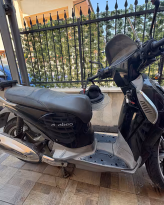 Aprilia Scarabeo 200