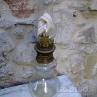 Lampada a petrolio in vetro