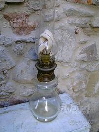 Lampada a petrolio in vetro