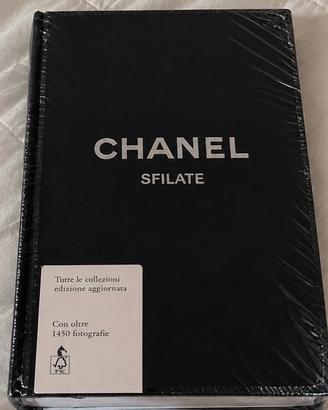 Chanel sfilate 978-8867225309