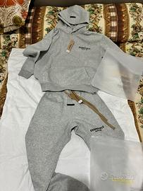 Tuta essential grigia