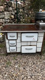 Cucina/stufa a legna