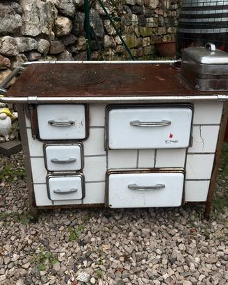 Cucina/stufa a legna