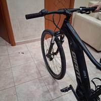 Bici elettrica marca GIANT