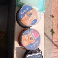 dvd  vergini,  custodie e lettore tessere con cip.