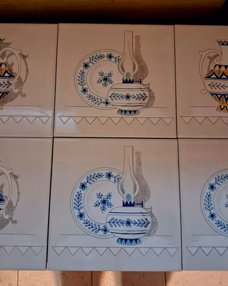 Piastrelle decorate vasi disegni Vicano Firenze 