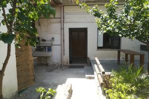 Abitazione semindipendente con giardino