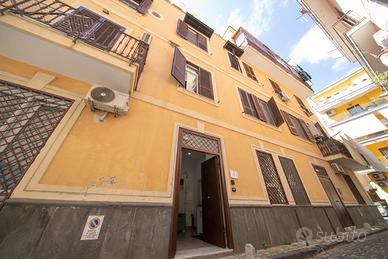 Appartamento 32mq lungomare di Pozzuoli, arredato