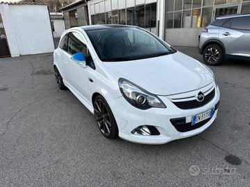 Opel Corsa 1.6 T 192CV 3 porte OPC