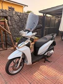 Honda SH 300 i Sport