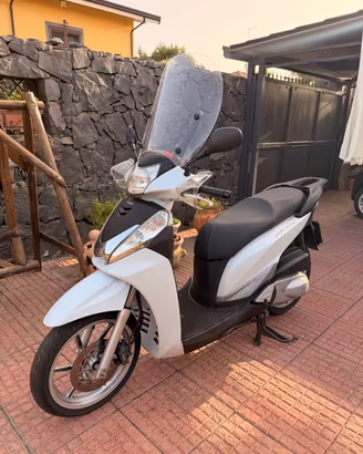 Honda SH 300 i Sport