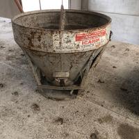 benna per calcestruzzo da cantiere
