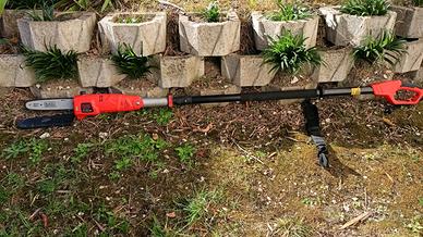 sramatore elettrico telescopico Black +Decker