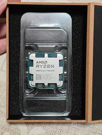 AMD Ryzen 7 7800X3D Tray – Come Nuovo, TOP CPU!