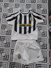 completo calcio bimbo NIKE