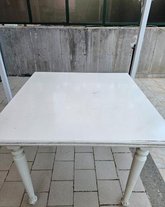 TAVOLO