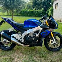 Aprilia Tuono V4 RR 1100