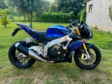 Aprilia Tuono V4 RR 1100