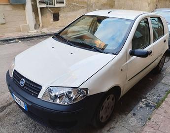 Fiat punto 1.3 diesel  autocarro N1 con aria condi