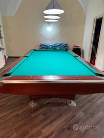Biliardo professionale + lampade+ accessori .
