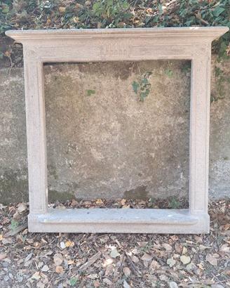 Cornice per camino in graniglia